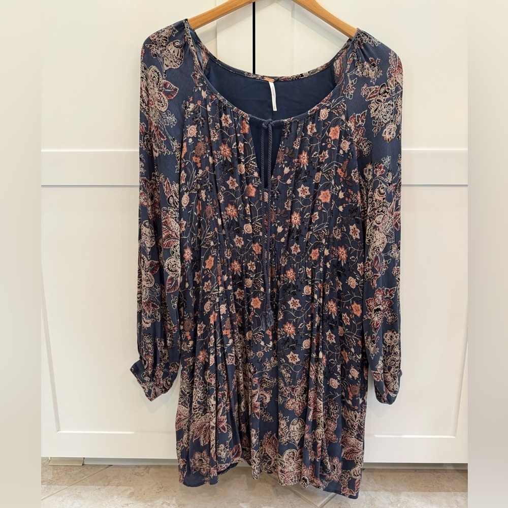 Free People Lucky Loosie Long Sleeve
Swing Dress Indigo Combo Sz S - Picture 4 of 15